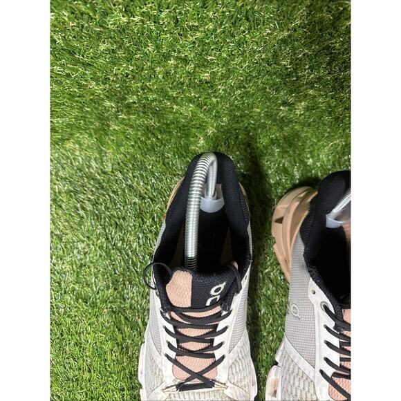 On Cloud Cloudflyer Running Shoes Womens 8 Sneakers Glacier Rosebrown 21.9956 - Picture 7 of 10